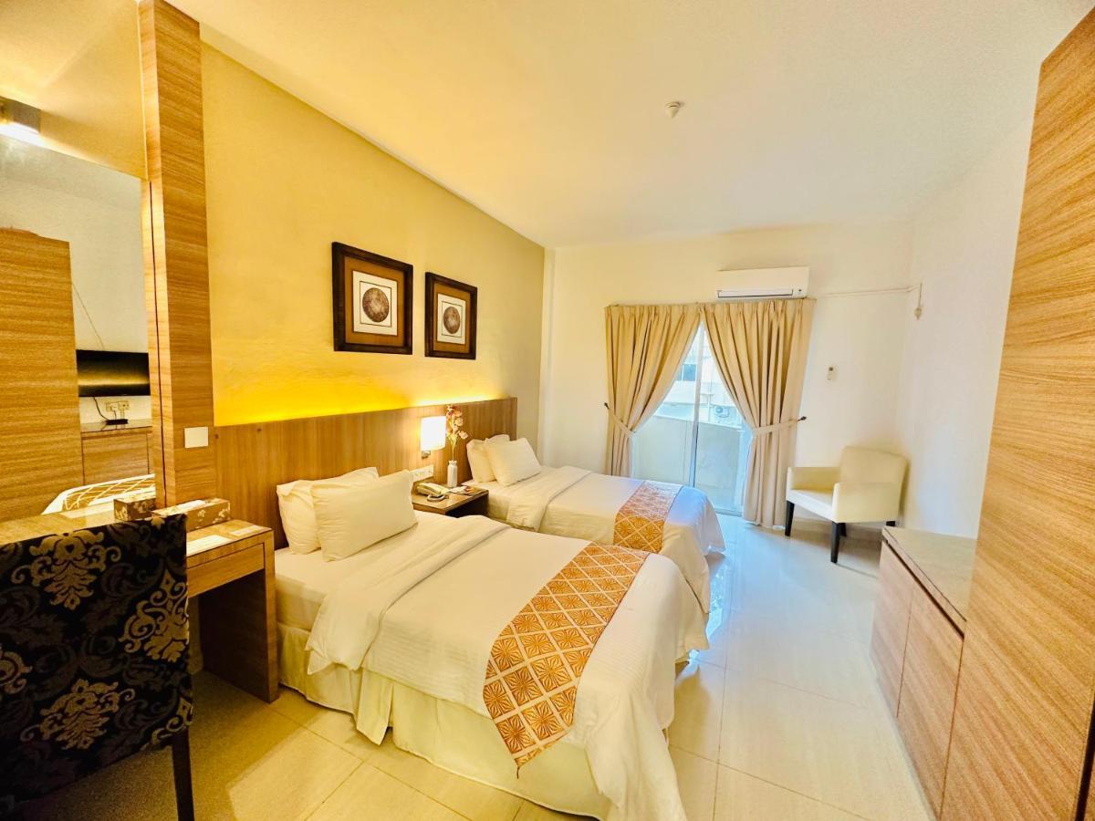 Rompin Beach Resorts Куала-Ромпин Экстерьер фото
